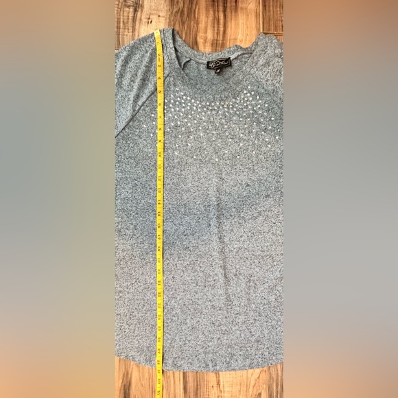 NWOT DG2 Diane Gilman Embellished Stretch brushed Women’s Sweater Size M - Picture 8 of 9